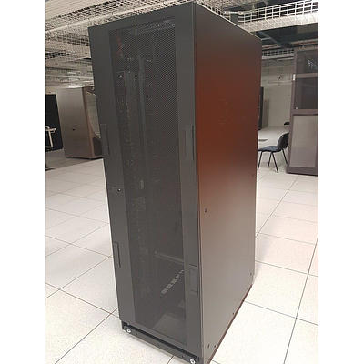 EMC Greenplum Data Computing Appliance Rack