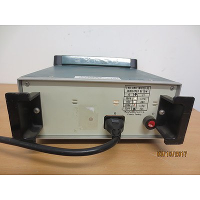 Fluke Portable Calibrator Model 515A
