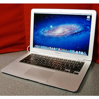 Apple MacBook Air 2008 A1237 13インチ 2GB/80GB(HDD) 中古動作品