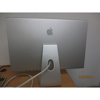 Apple Cinema Display 23 Inch (Aluminium) Active Matrix Lcd 