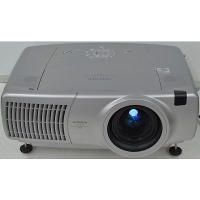 Hitachi CP-X1250 LCD Projector