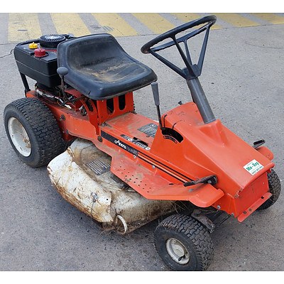 Ariens RM830 Ride On Lawn Mower