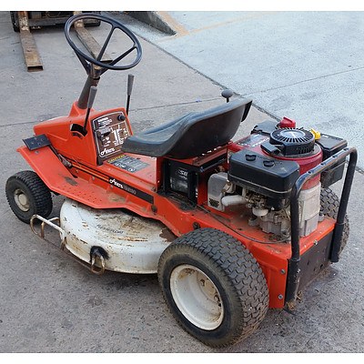 Ariens RM830 Ride On Lawn Mower