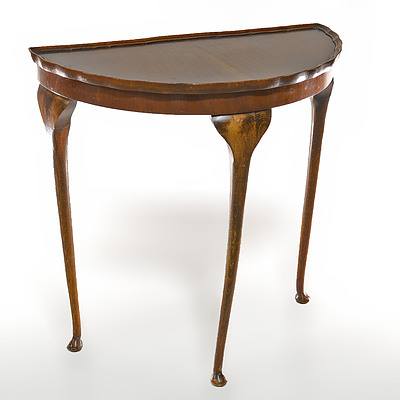 Vintage Cabriole Leg Hall Table with Pie Crust Edge