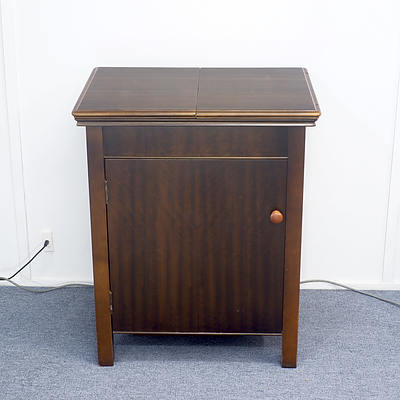 Singer Treadle Sewing Cabinet