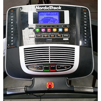 NordicTrack C320i Folding Treadmill