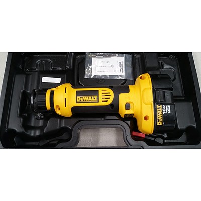 DeWalt DC550 Cut-Out Tool