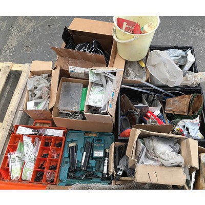 Large Collection of Hardware and Accessories