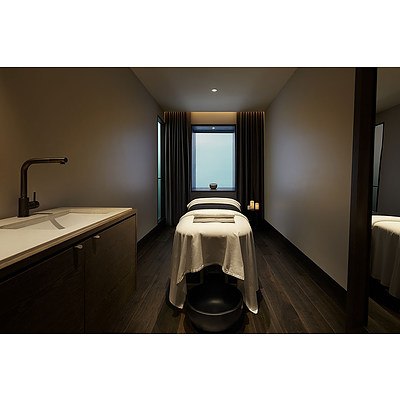 Hale Spa - Signature Facial