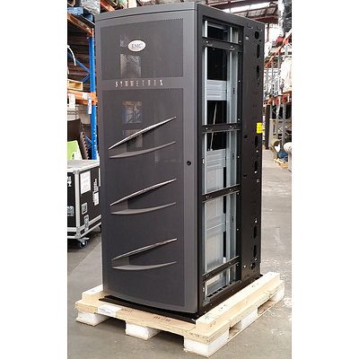 EMC Symmetrix Mohawk Daisy Chain Hard Drive Array Rack