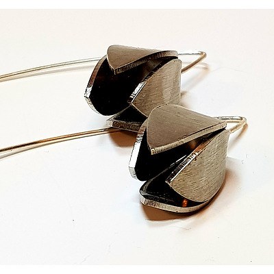 Radka Passianova, Flower Drop Silver Earrings