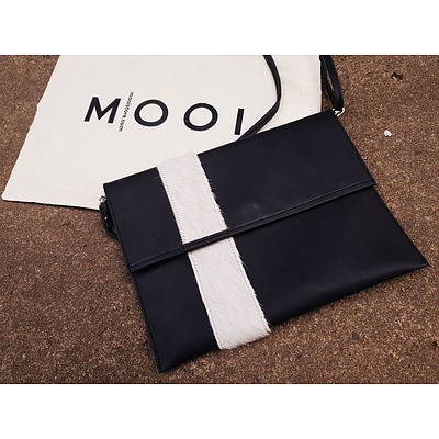 Mooi iPad Clutch and a $50 store voucher from Sissa Sorella