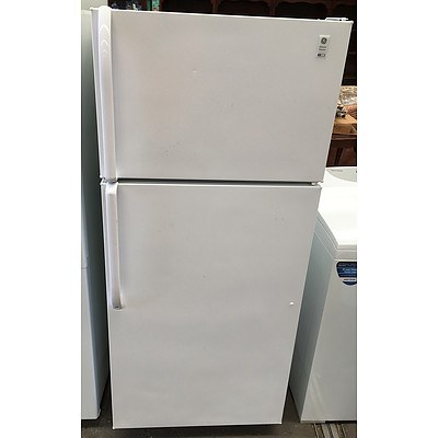 General Electric 486L Fridge-Freezer