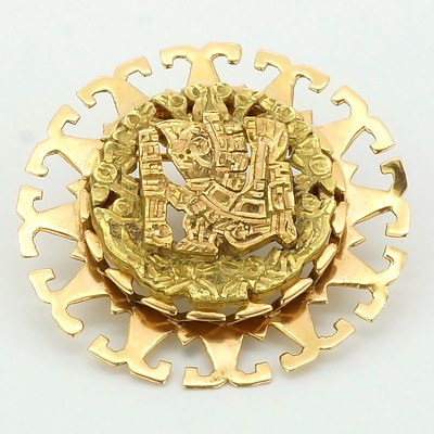 18ct Pink and Yellow Gold Aztec Pendant, 15.9g