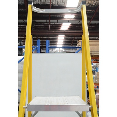 Guardall 1.8 Meter Fibreglass Platform - Lot 1017404 | ALLBIDS