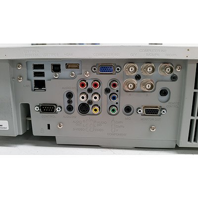 Hitachi CP-WX4022WN WXGA 3LCD Projector