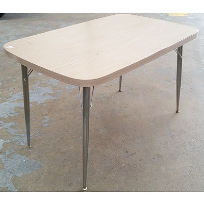 Retro Ash Veneer Fold-up Table