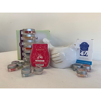 Scentsy Pack with Bird Difuser and Various Scented Oils