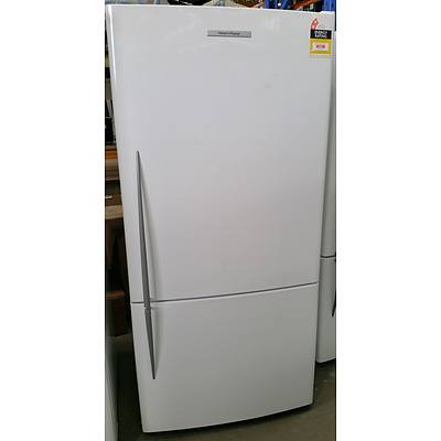 Fisher and Paykel 520 Litre Refrigerator with Bottom Mount Freezer