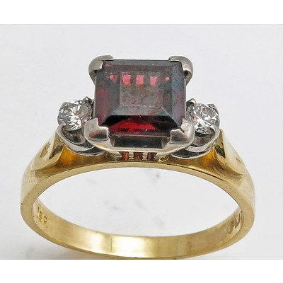 18ct Gold & Platinum Garnet Ring