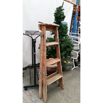 Selection of Homeware and Gardenware - Lot of 18