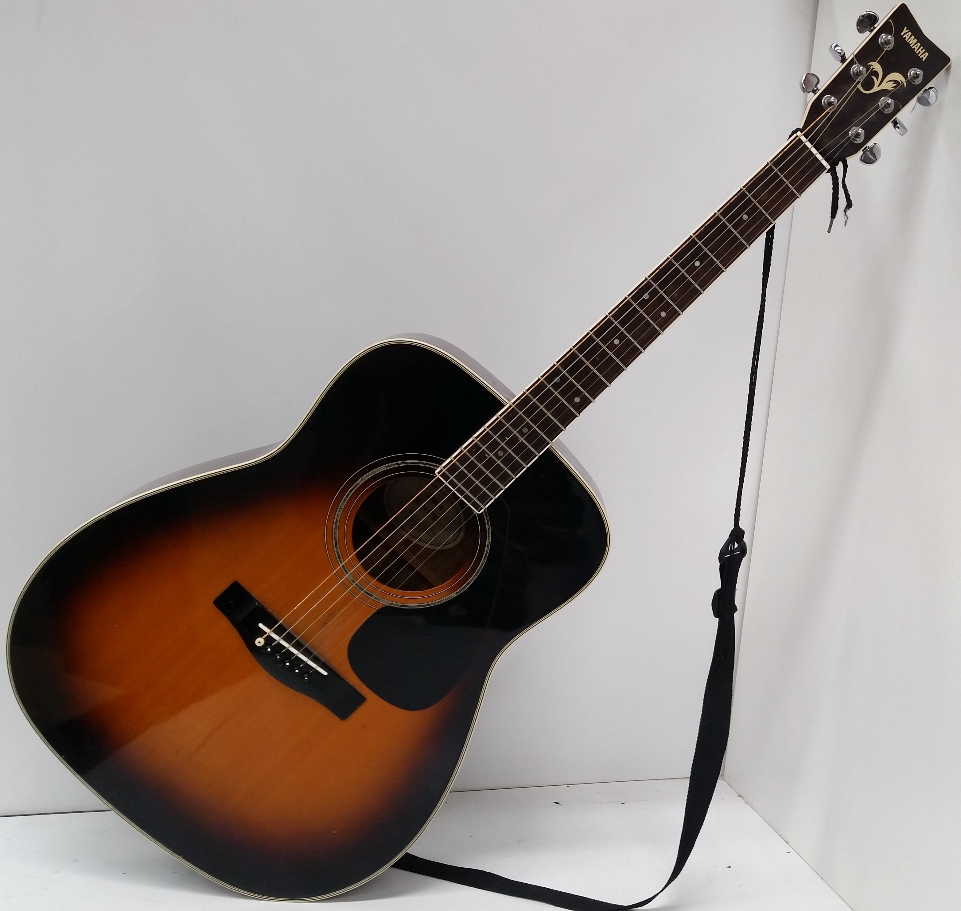 Yamaha FG-441 TBS 6 String Acoustic - Lot 1021596 | ALLBIDS