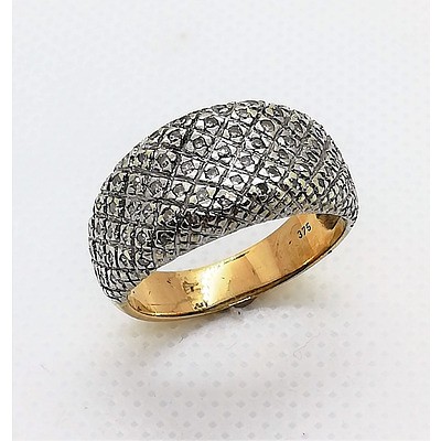 9ct Yellow and White Gold Diamond Ring