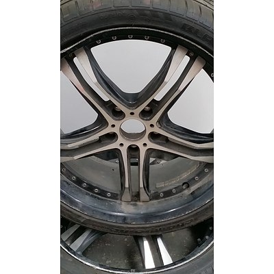 Set Of Four 22 Inch and Pair of 20 Inch Alloy Wheels With Tyres