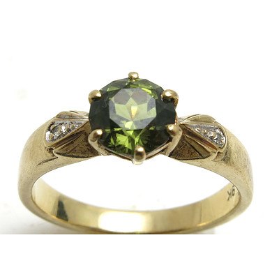 9ct Yellow Gold Green Sapphire Ring