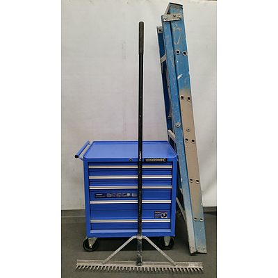 Kinchrome Mobile Tool Chest, Bailey Fiberglass Ladder and Tiling/Concrete Rake