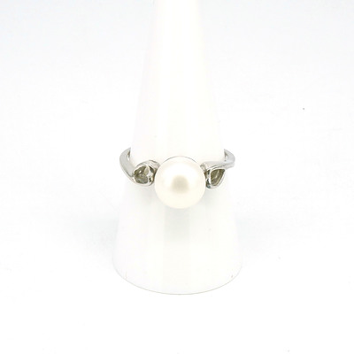 Sterling Silver Ring With Button Shaped Fresh Water White Pearls 9mm