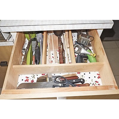 Entire Miscellaneous Contents from the Kitchen Cupboards, Drawers, Benchtop Etc