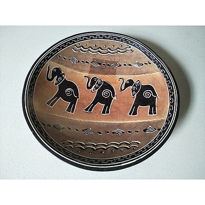 Handpainted ""Elephant"" Soap Stone dish (Made in Namibia)