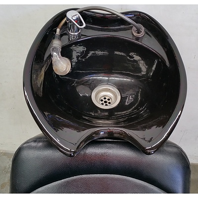 Recumbent Hairdresser's Massage Chair With Basin