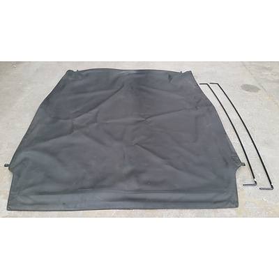 VF Commodore Ute Tonneau Cover and Two Cross Bars