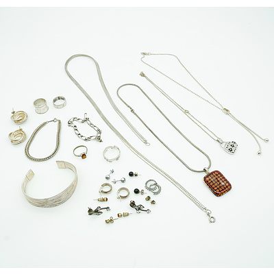 Large Group of Sterling Silver Jewellery and Other
