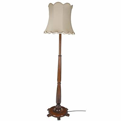 Good Vintage Turned Maple Standard Lamp of Solid Proportions