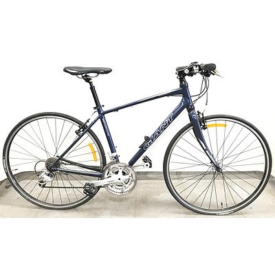 Giant CrossCity 27 Speed Hybrid Bike
