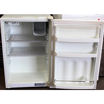 Fisher and Paykel 120 Litre Bar Fridge