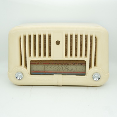 Bakelite Cased Stromberg Carlson Valve Radio