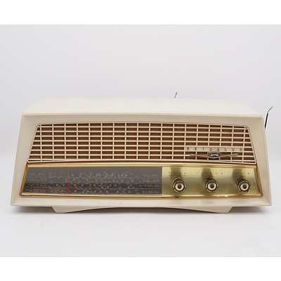 Kriesler Model 11-81 Valve Radio
