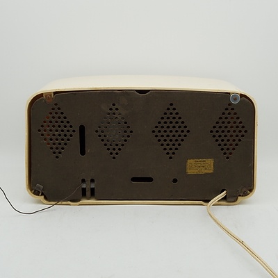 Bakelite Cased Astor Mickey Valve Radio
