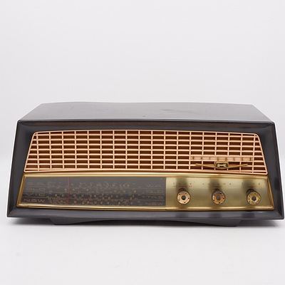 Kriesler Model 11-81 Valve Radio