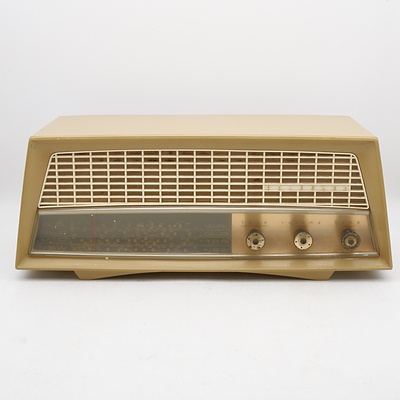 Kriesler Model 11-81A Valve Radio
