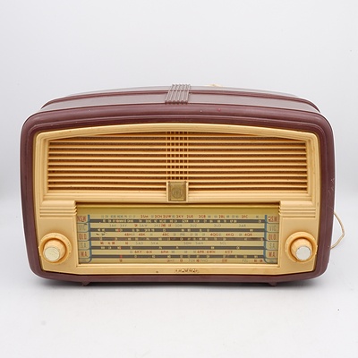 AWA Radiola Model 573MA Valve Radio
