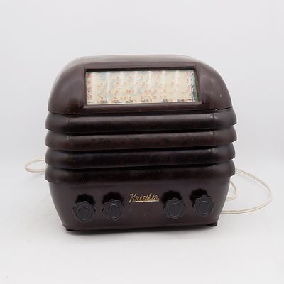 Bakelite Cased Kriesler Valve Radio