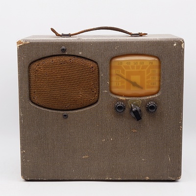 Astor Valve Radio