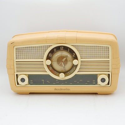 AWA Radiola Valve Radio