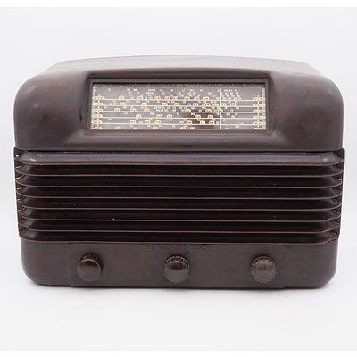 Bakelite Cased His Master's Voice Valve Radio