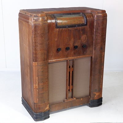 Healing Golden Voiced 577E Upright Valve Radio